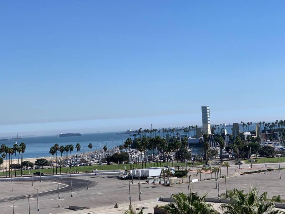 A Corner Unit With Ocean Views From Every Room Long Beach Exteriör bild