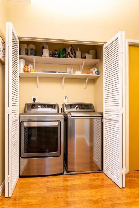 A Corner Unit With Ocean Views From Every Room Long Beach Exteriör bild