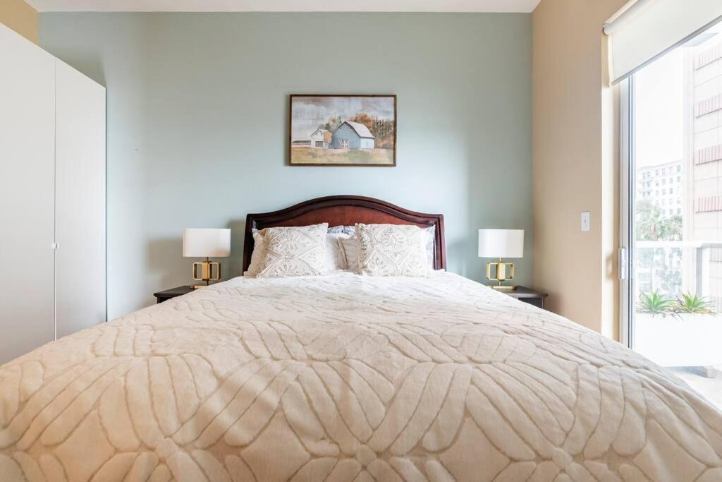 A Corner Unit With Ocean Views From Every Room Long Beach Exteriör bild