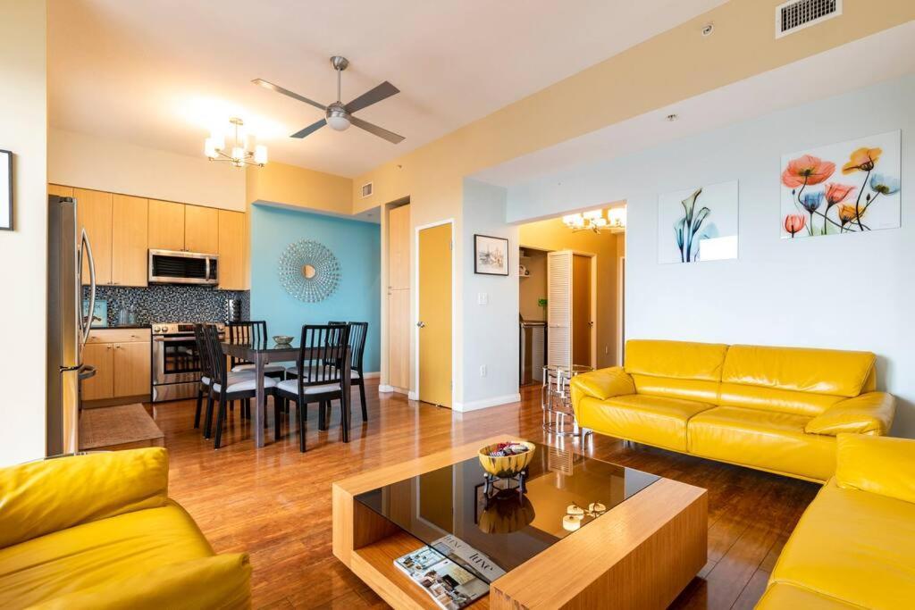 A Corner Unit With Ocean Views From Every Room Long Beach Exteriör bild