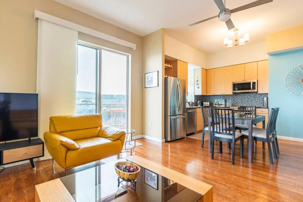 A Corner Unit With Ocean Views From Every Room Long Beach Exteriör bild