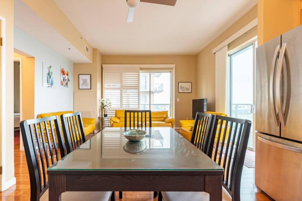 A Corner Unit With Ocean Views From Every Room Long Beach Exteriör bild